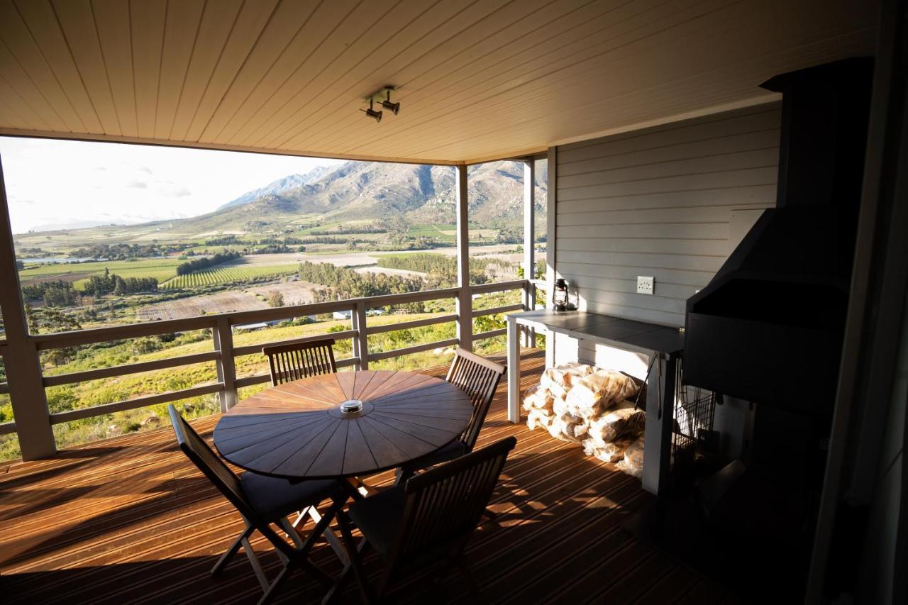 Big Sky Cottages Wolseley Bagian luar foto