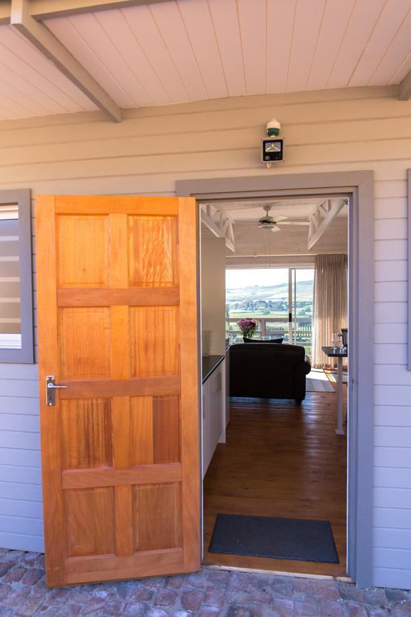 Big Sky Cottages Wolseley Bagian luar foto