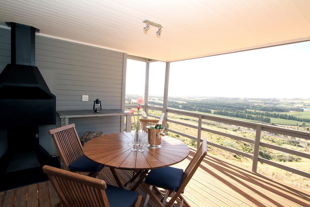 Big Sky Cottages Wolseley Bagian luar foto
